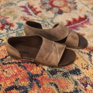 Roan Asymmetrical Irie Sandal